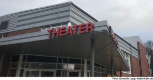 Theater (Foto: Dominik Lapp)