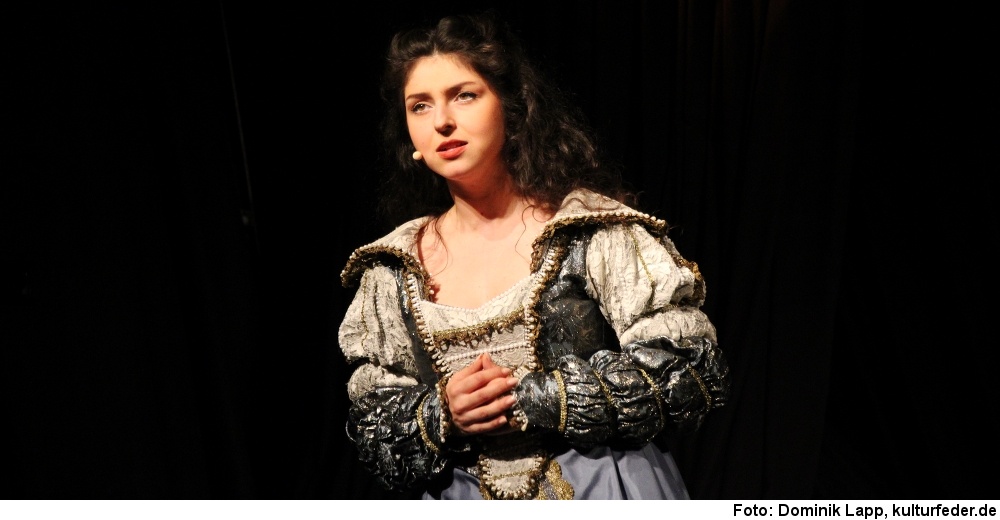 Myriam Akhoundov im Musical „1648 - Macht. Liebe. Intrige.“ (Foto: Dominik Lapp)