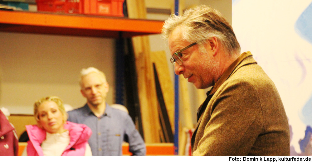 Komponist Martin Lingnau bei einer Probe für das Musical „Hotel Skiverliebt“ in Hamburg. ( Foto: Dominik Lapp)