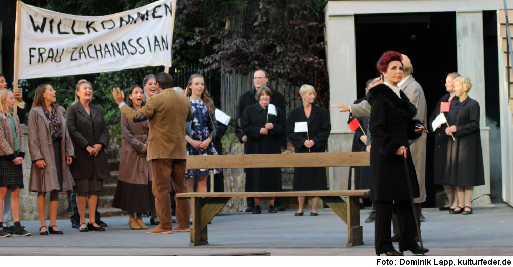 „Der Besuch der alten Dame“ (Foto: Dominik Lapp)