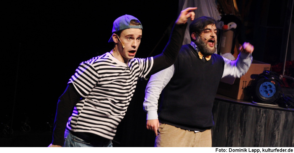 „Familie Cille rettet das Theater“ in Hamburg (Foto: Dominik Lapp)