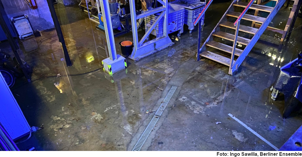 Wasserschaden durch Sprinkleranlage im Berliner Ensemble