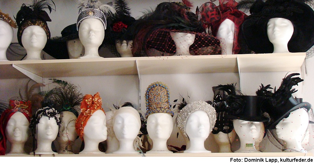 Symbolbild Maske (Foto: Dominik Lapp)